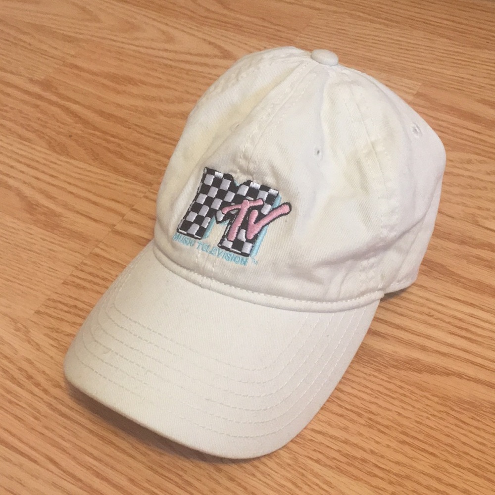 MTV hat